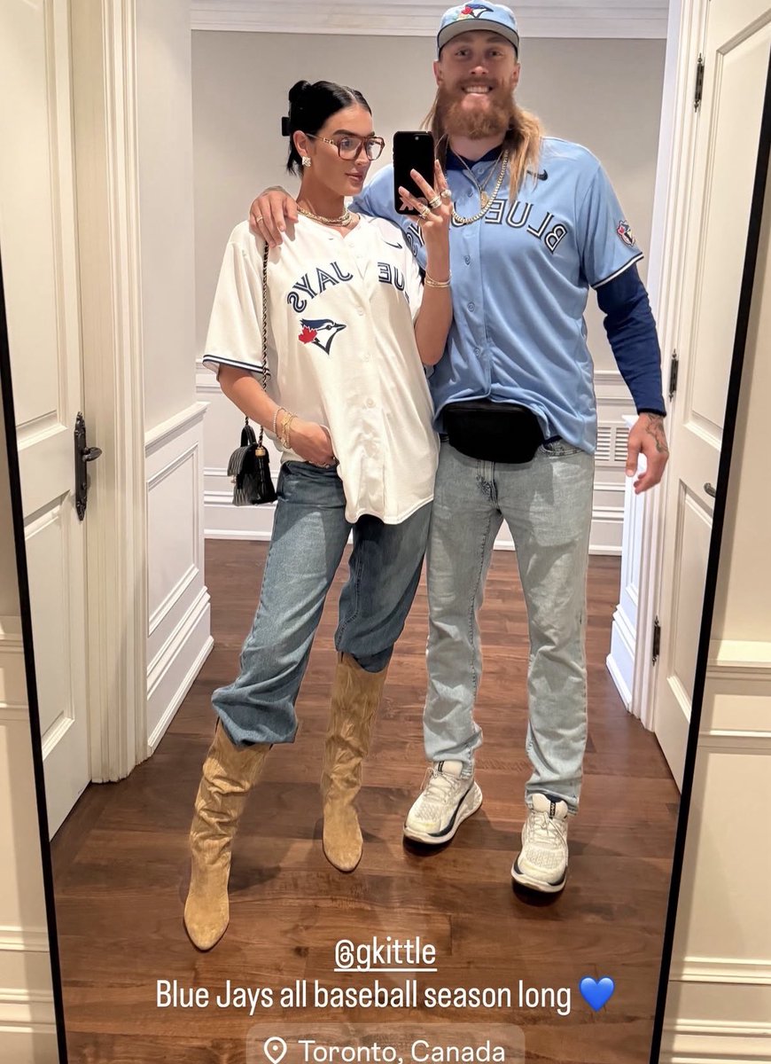 ًᵗᵒ tweet media