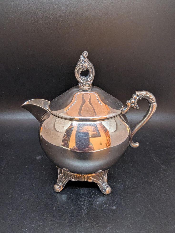 RhondaZarcone's tweet photo. Vintage 3 piece tea set-Vintage Silver plated Teapot 🫖 for Sale 
Price: $100 https://t.co/iBTVn0lT0V