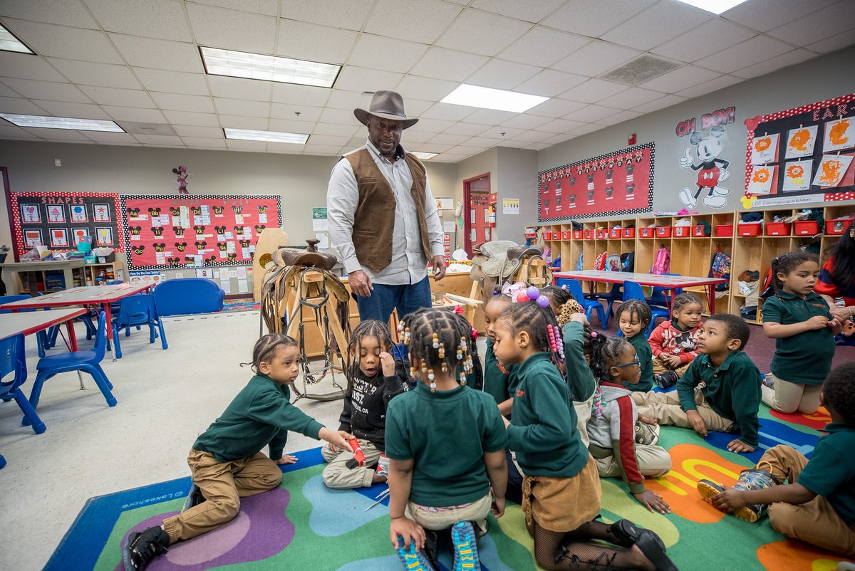 CedarTreeDC's tweet photo. Career Day at Cedar Tree Academy was all about exposure, inspiration, and future possibilities.

Our scholars explored careers, connected with professionals, and started envisioning their paths forward.

#CedarTreeAcademy #CareerDay #FutureLeaders #LTLT https://t.co/kh4O5J4DqX