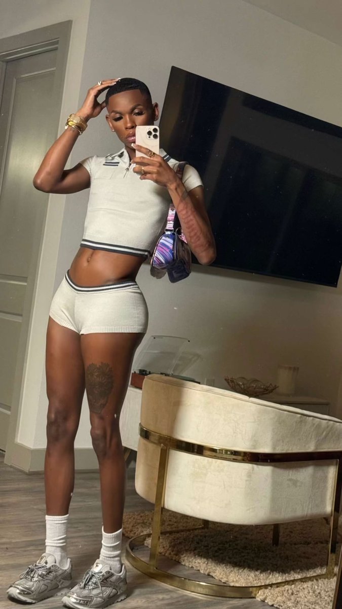 BIG She. 🦄 tweet media