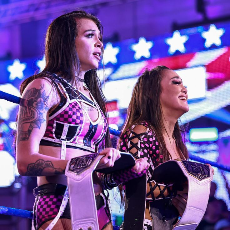 xLitaFan4Everx's tweet photo. All this wholesome magic only for it to last a week. Oh I hate you Shawn Michaels. π‘ππ
#WWE
#WWENXT
#Team2001
#CoraJade
#ElaynaBlack
#RoxannePerez https://t.co/JabHfHGYLu