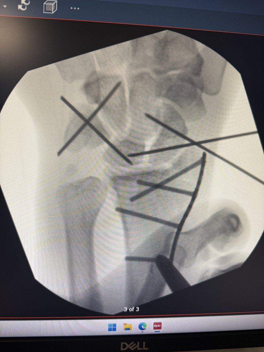 𝓑𝓸𝓫𝓫𝔂 𝓼𝓲𝓶𝓼 tweet media