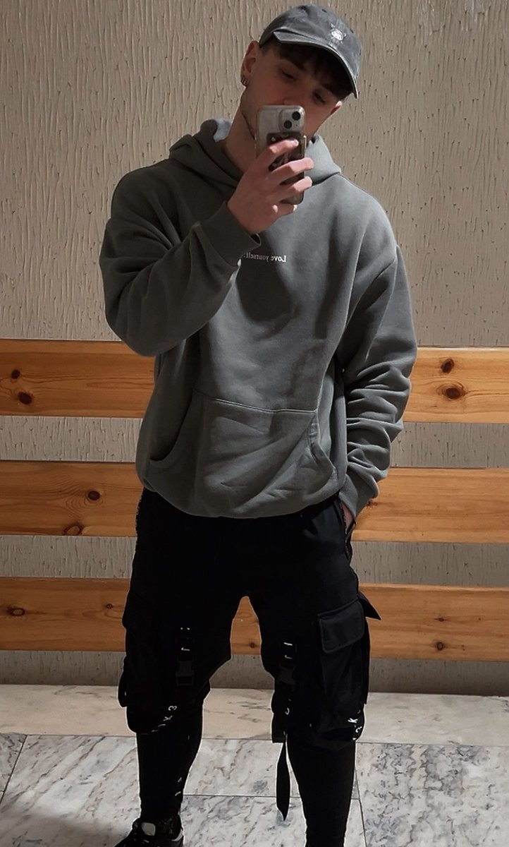 Drακε🐉🔥 tweet media