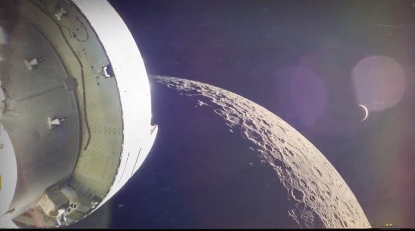 PLAIN To SEE tweet media