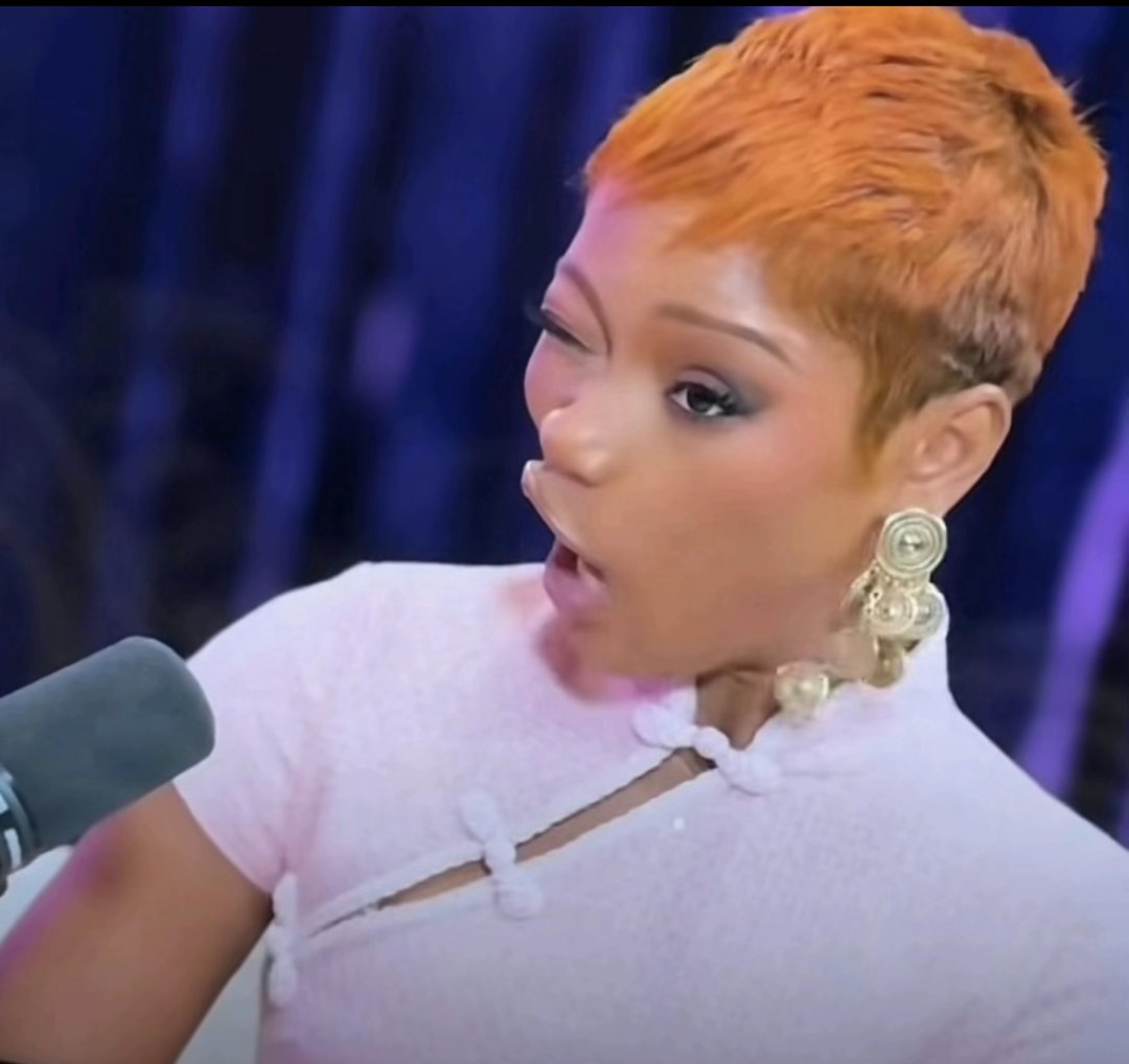 EyoSTONi tweet media