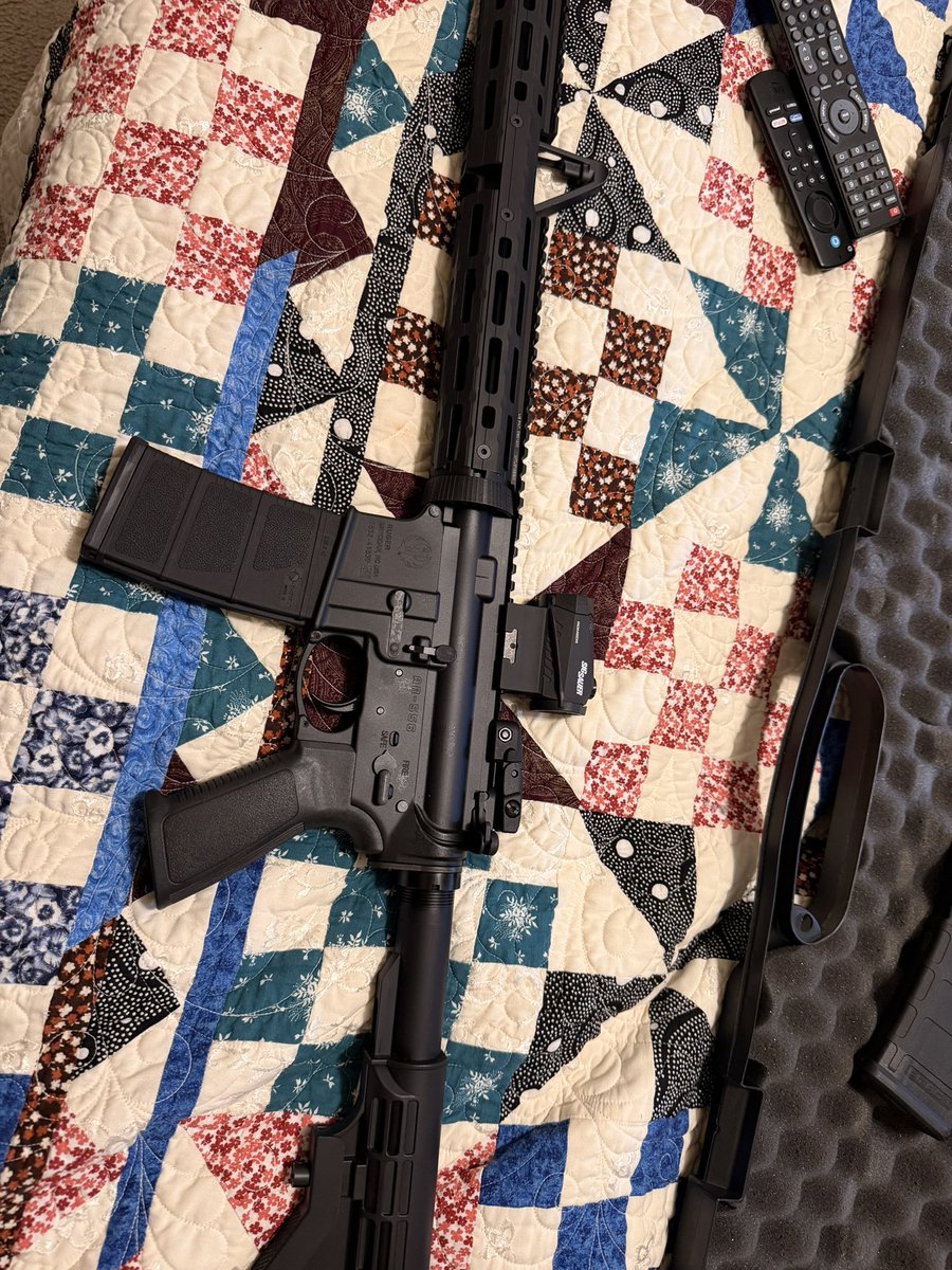 EnragedMountaineer tweet media