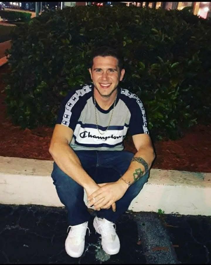 Larissa⚘️🩷🫖 tweet media