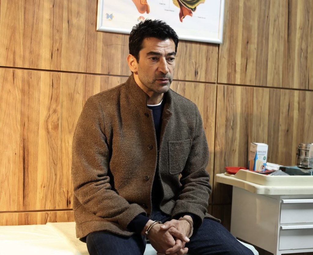 ابو كنان tweet media