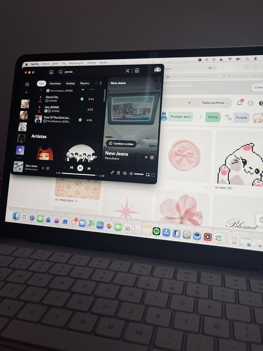 ❦ kath donahue tweet media