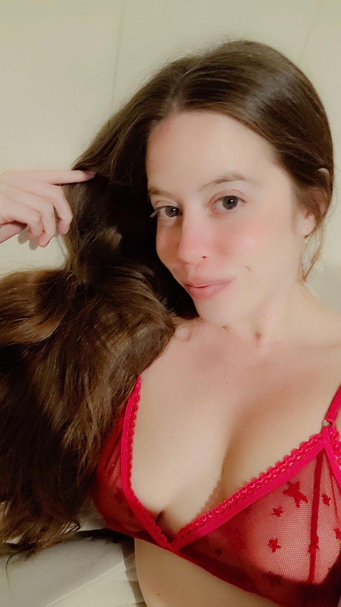 reinitaxxx's tweet photo. Which of my submissives is going to want to pay my electricity bill today? I don't think they're good for anything else 🤣

https://t.co/ufceOwO7IP https://t.co/Uxa2UxfJk1