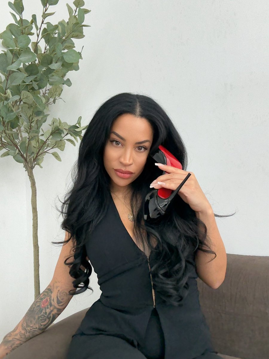 𝑹𝑶𝑺𝑬 ♥︎ tweet media