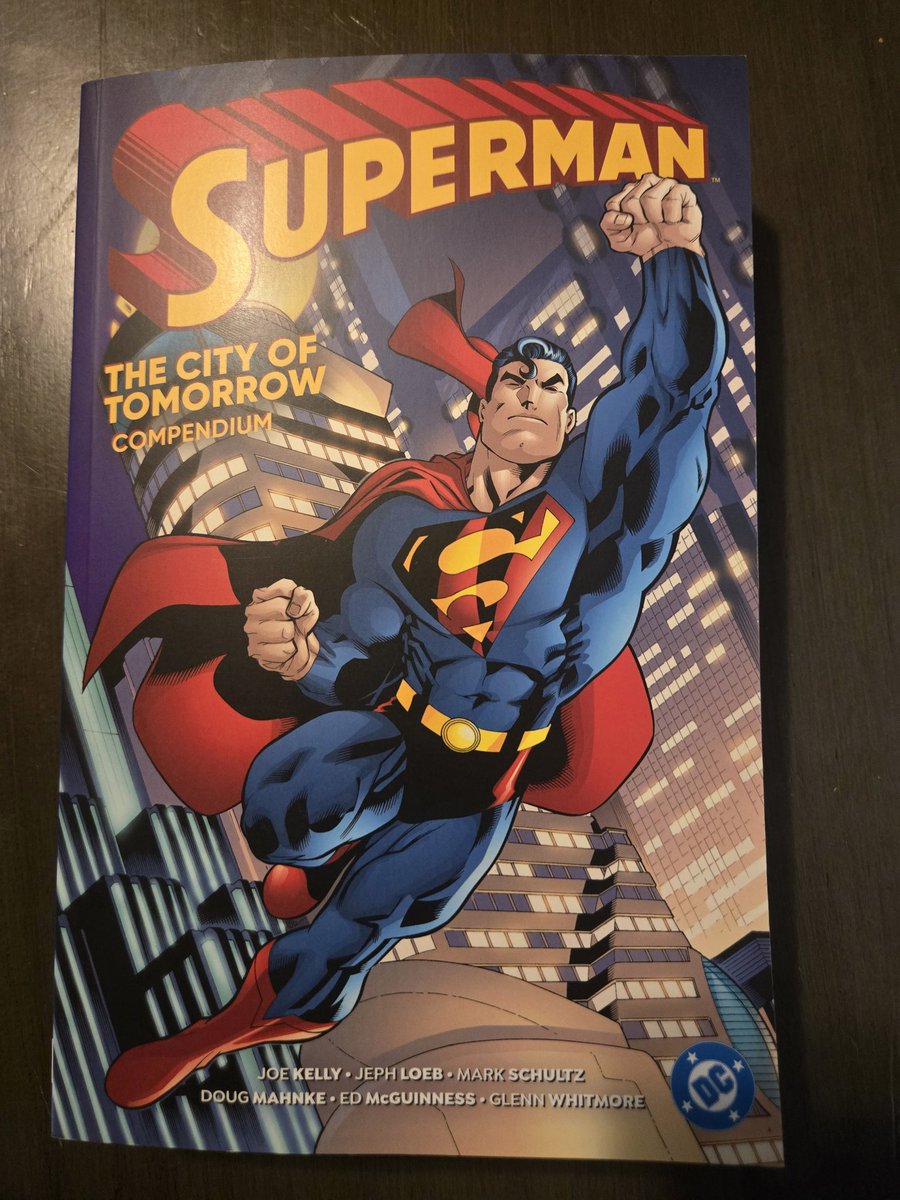 Got my 1st Compendium today. 

I usually stick to omnis and deluxe editions but this looks really nice and I can't wait to read it. 

#Superman #DCComics