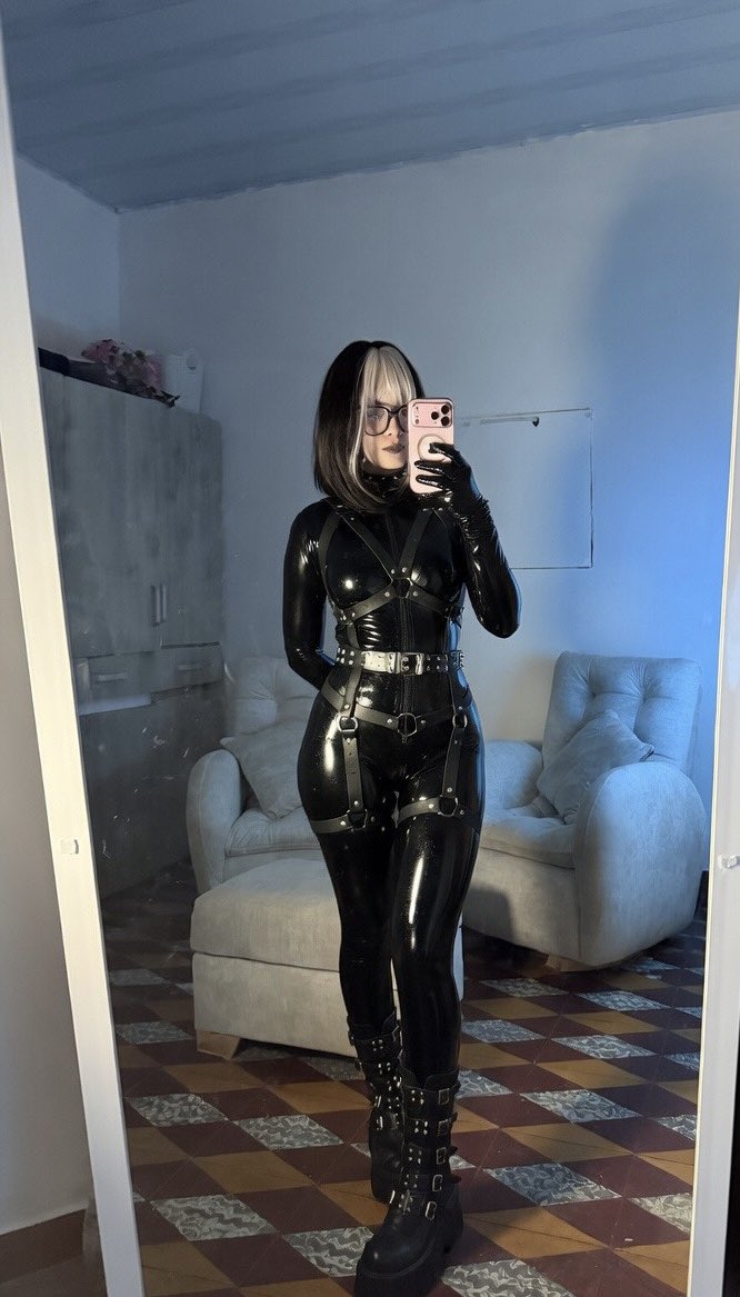 MeganVamp🦇 tweet media