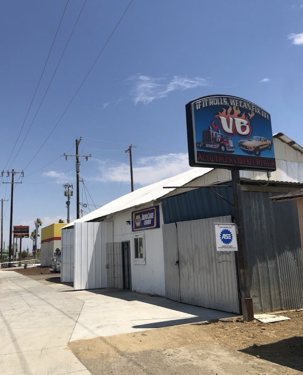 Tina E 😎 tweet media