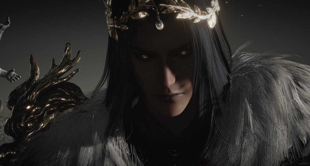 月上山青 tweet media