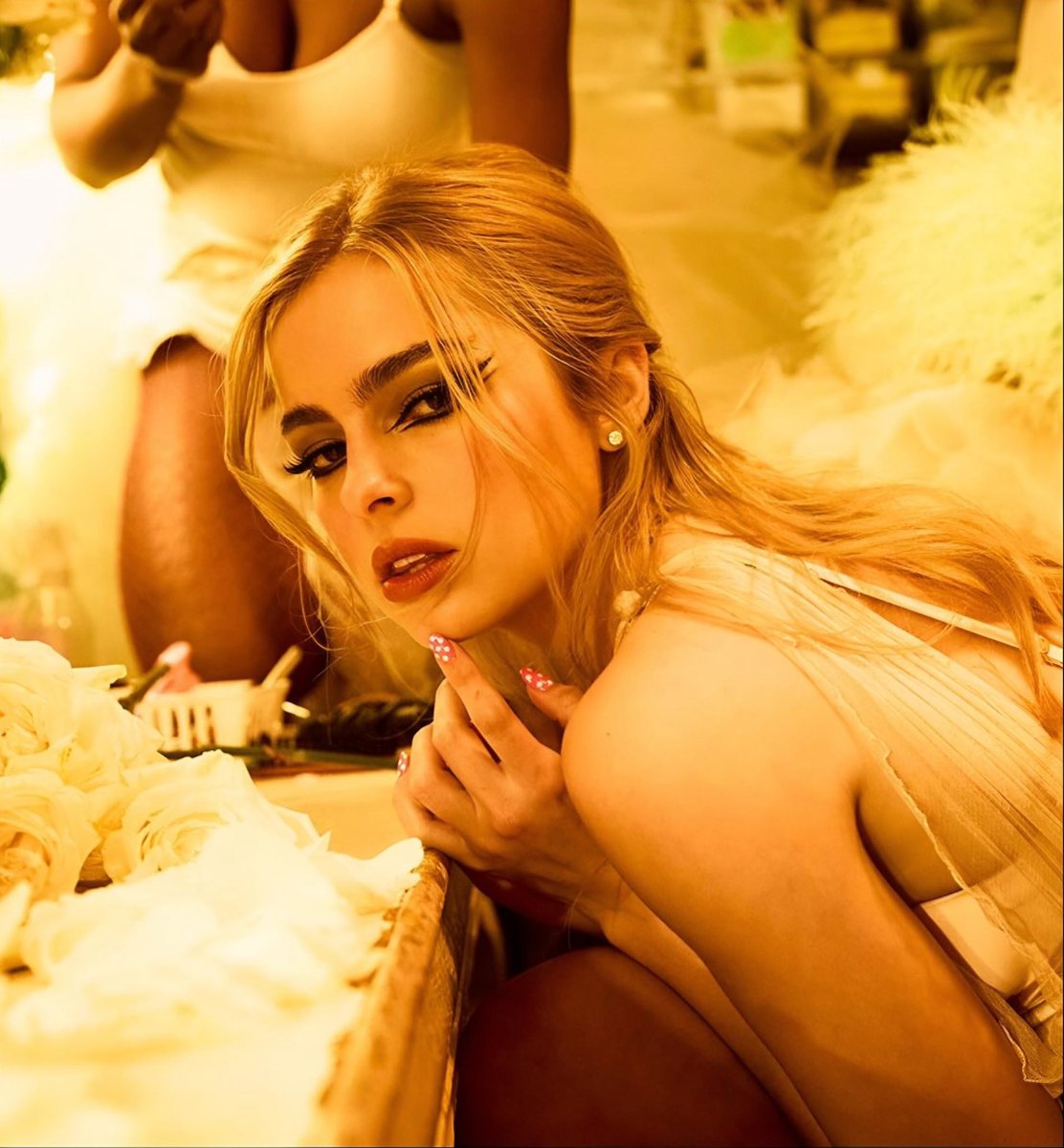 Addison Rae Charts tweet media