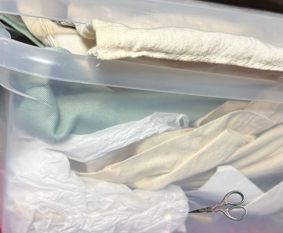 LeesaSmallSteps's tweet image. I have some sewing projects I need to work on, but I also have my bucket of unfinished projects. I’ve started multiple cross-stitch patterns, but for various reasons never finished. What to do, what to do… #smallsteps #crossstitch #wip