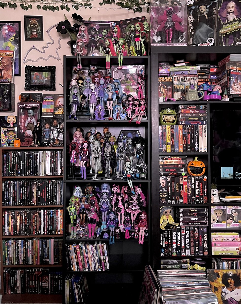 𓉸ྀི 𝔧𝔢𝔫𝔞𝔳𝔦𝔢𝔳𝔢𓉸ྀི tweet media