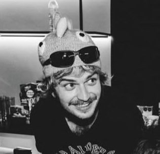 stevie 💭 tweet media