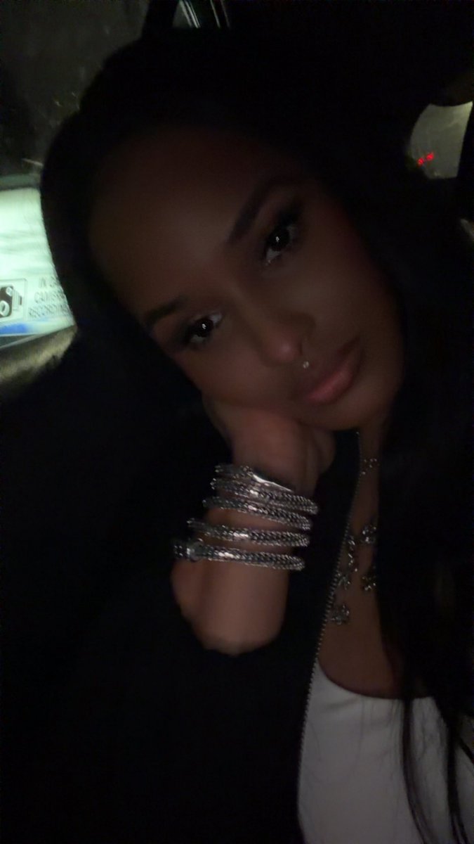 abby💋 tweet media