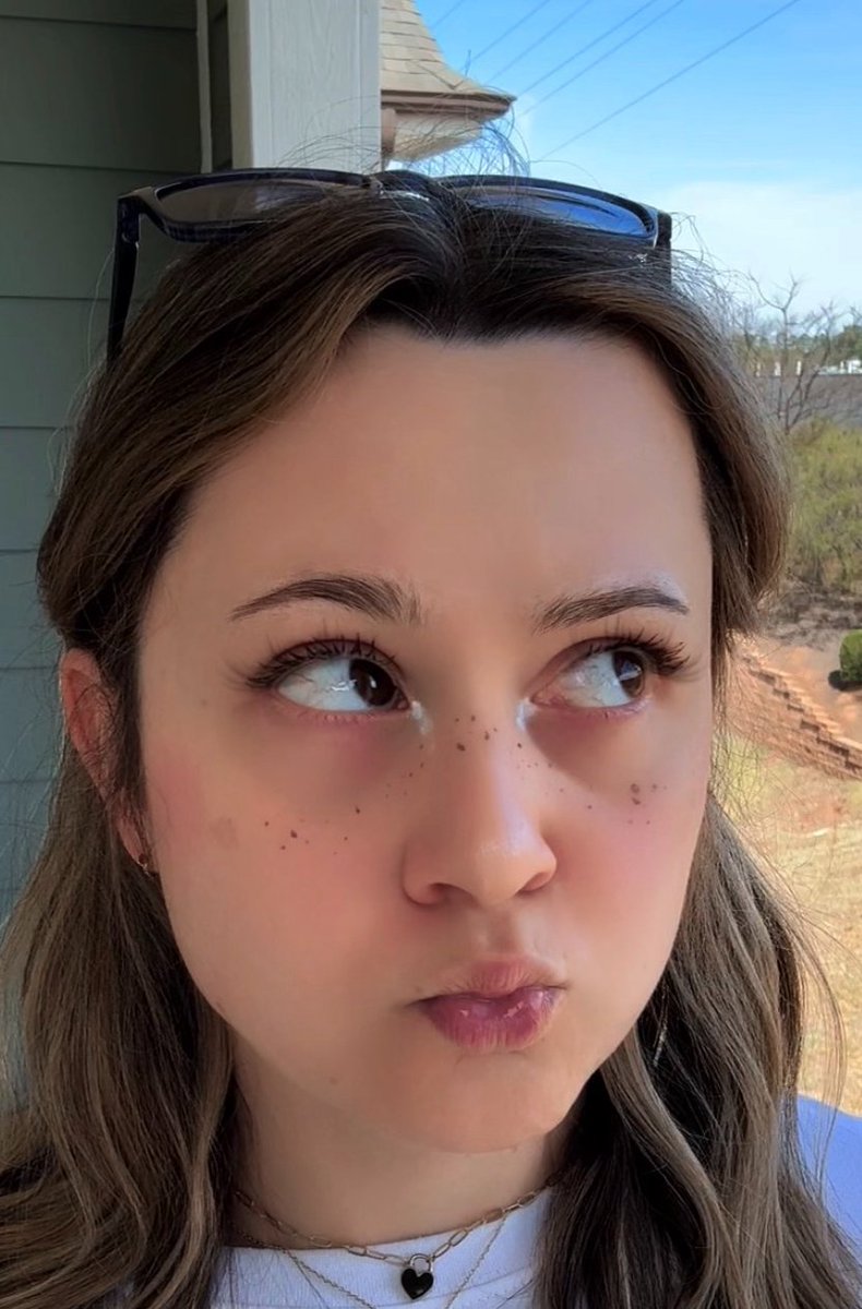 Twilightsroomxx🏳️‍⚧️ tweet media