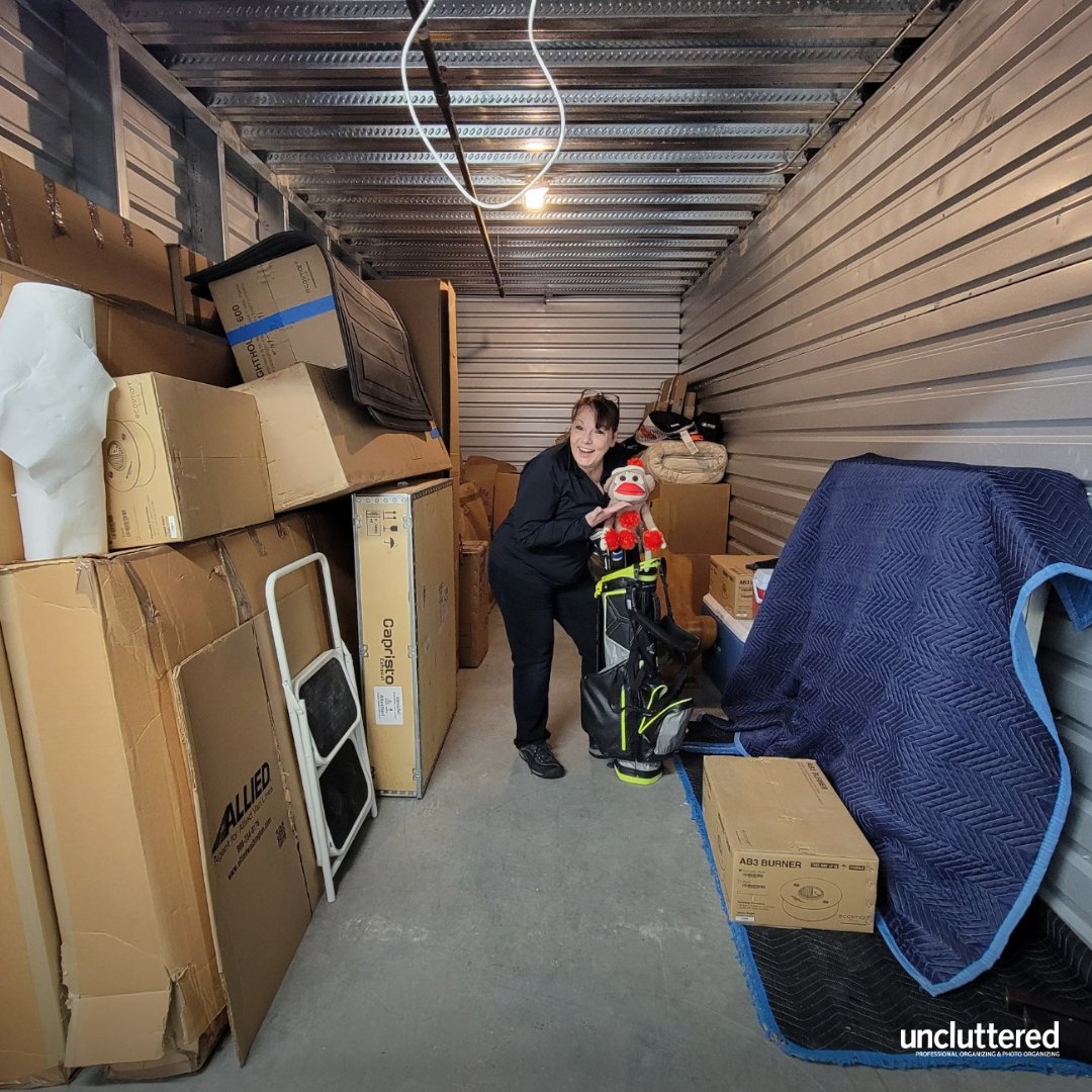 unclutterednw's tweet image. Just because we're professional organizers doesn't mean we can't "Monkey Around" a little bit! Having high spirits while we work keeps the day moving, people smiling, and my career that much more enjoyable.

#uncluttered #photoorganizer #professionalmovers #proorganizer #bellevue