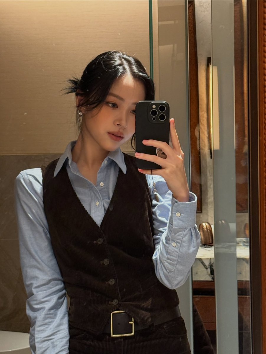 mih jurídico itzy tweet media