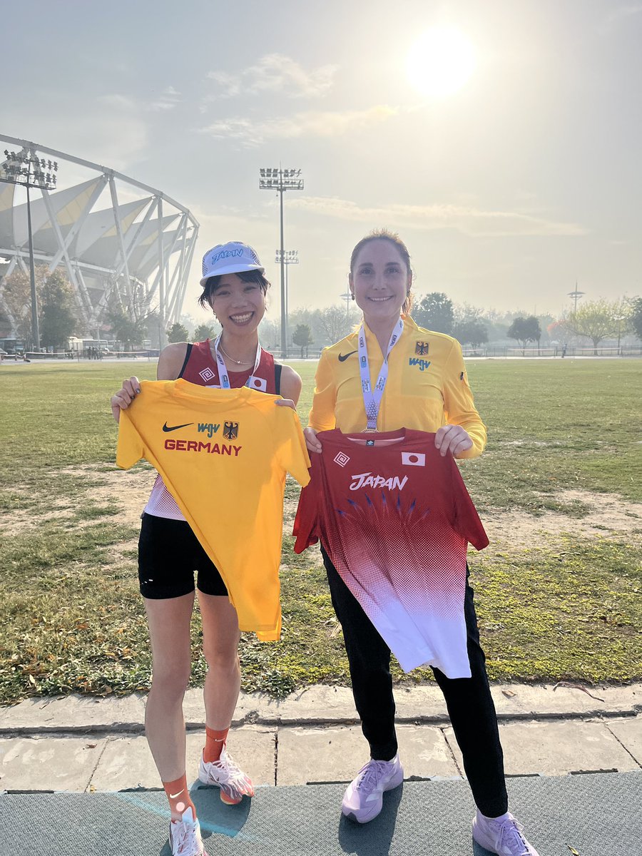 ha__run__na's tweet photo. 東京マラソンから始まり、名古屋ウィメンズ、50km世界選手権、とくしまマラソンと無事に？4週連続のフルマラソンを終えました��🏻‍♀️
1箇所の故障から始まり、故障が故障を招いていったレースでした😂本当に悲惨な走りだった。 https://t.co/jJP2xCbjPB