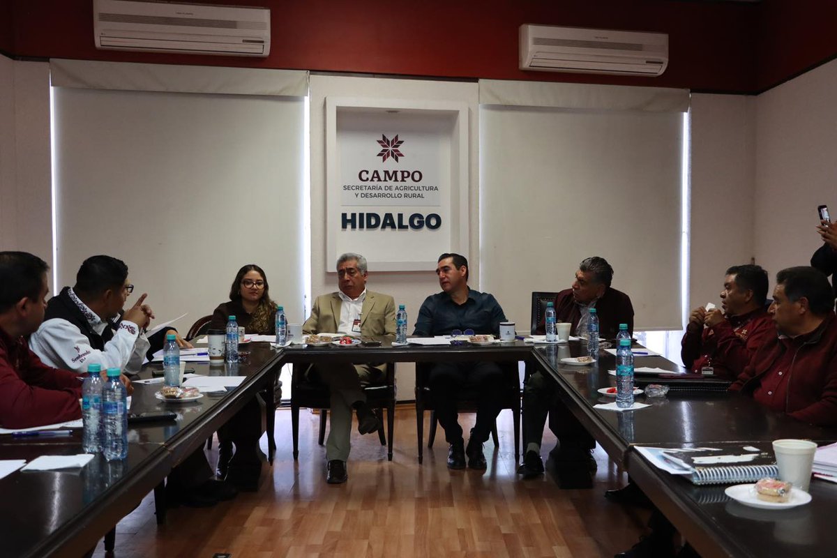 Napoleón González Pérez tweet media