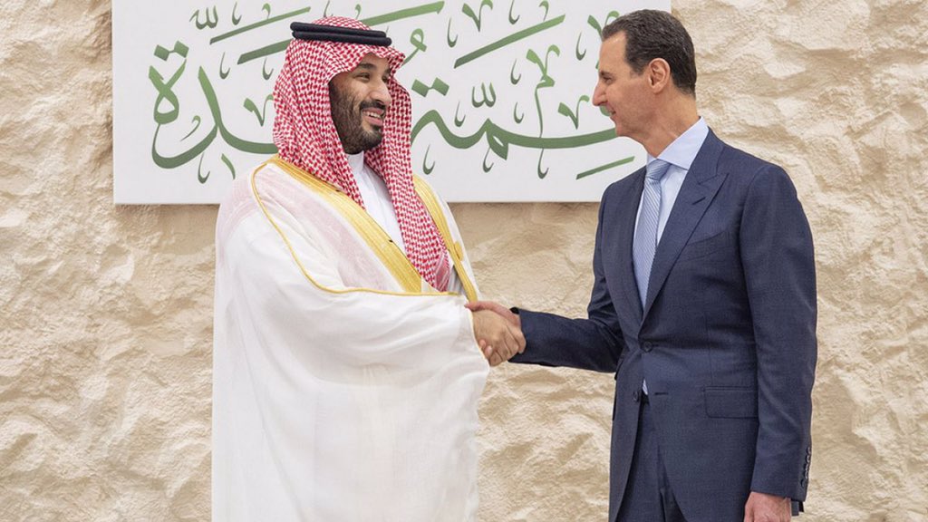 belm87465's tweet photo. @ALAA_ALROHY لا داعِ للدخول بالجدال 
كل باحث عن حق من السهل عليه التحقق 
من صحة الصور 
وتاريخها 
ليتبين صدقك " وحاشاك " 
من كذبك 
اللهم انصر ايران على من والى الكفار اولاً 
وانصرهم على الكفار اخيراً https://t.co/YjI8oW8WC3