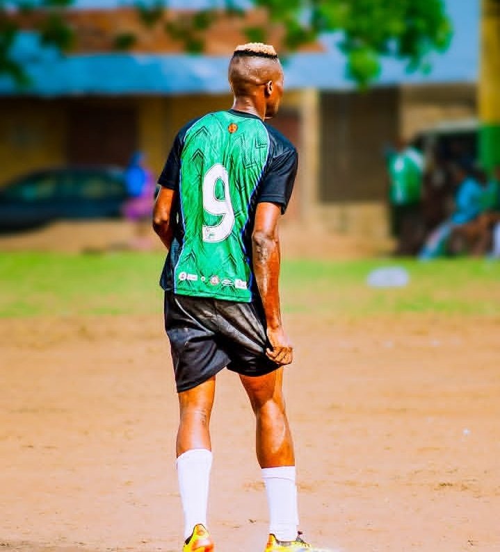 BolajiBale12's tweet image. Reports indicate that Nigerian youngster 🇳🇬 David Ebube, popularly known as “Victor Osimhen,” is currently undergoing trials with Turkish side Kayserispor.
#transfernews