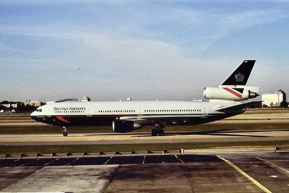 n194at's tweet image. British Airways 
Douglas DC-10-30 G-NIUK 
ATL/KATL Atlanta Hartsfield Intl Airport
Date: 1989 
Photo credit Peter Barford 
#AvGeek #Airlines #Aviation #AvGeeks #Douglas #DC10 #ATL #Atlanta @ATLairport #BritishAirways #Speedbird @British_Airways 🇬🇧