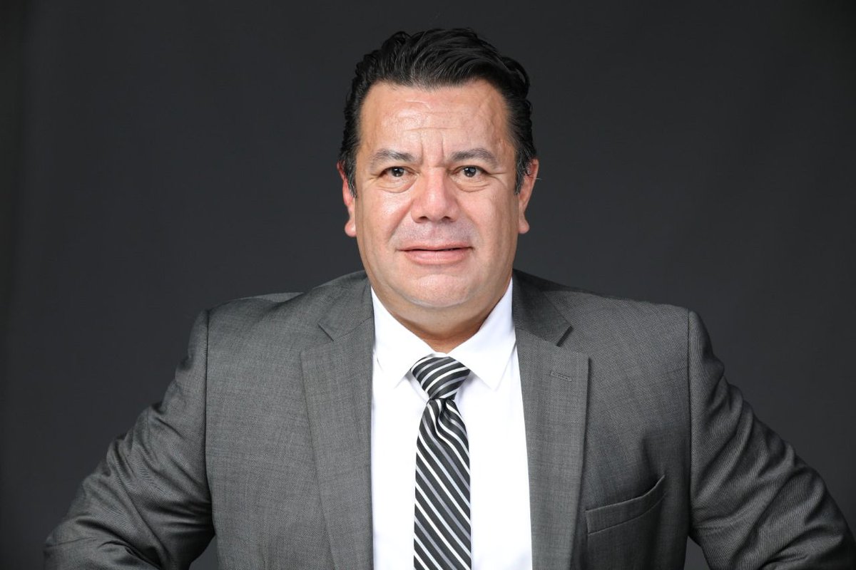 La nueva #ColumnaSufragio de <a href="/Alberto_Rivera2/">Alberto Rivera</a> plantea una lectura clara del escenario actual: campañas con datos, tecnología y estructura siguen fallando cuando pierden conexión con la sociedad o carecen de método para gobernar.
sufragio.org/politica-conec…