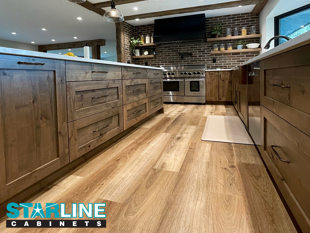 starlinecabinet's tweet image. Project Spotlight: A Farmhouse Kitchen with Heart
There’s something special about a kitchen that feels both timeless and lived‑in, and this design captures that balance beautifully.
1 604-792-7790
info@starlinecabinets.com
#StarlineCabinets #KitchenRenovation #CustomCabinetry