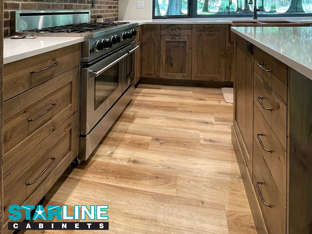 starlinecabinet's tweet image. Project Spotlight: A Farmhouse Kitchen with Heart
There’s something special about a kitchen that feels both timeless and lived‑in, and this design captures that balance beautifully.
1 604-792-7790
info@starlinecabinets.com
#StarlineCabinets #KitchenRenovation #CustomCabinetry