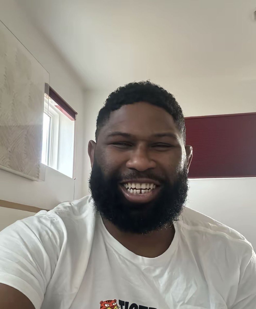 Ben Davis tweet media