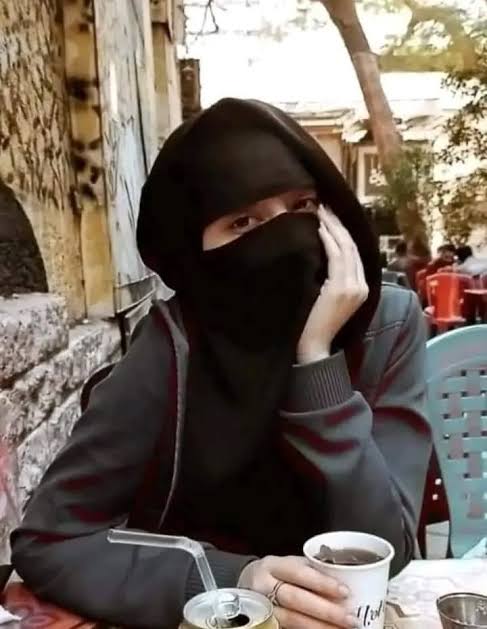 Manar4544k's tweet photo. النقاب فرض ام سنه من وجهه نظركم🤷🏼‍♀️ https://t.co/WMuJLZ1jQ7