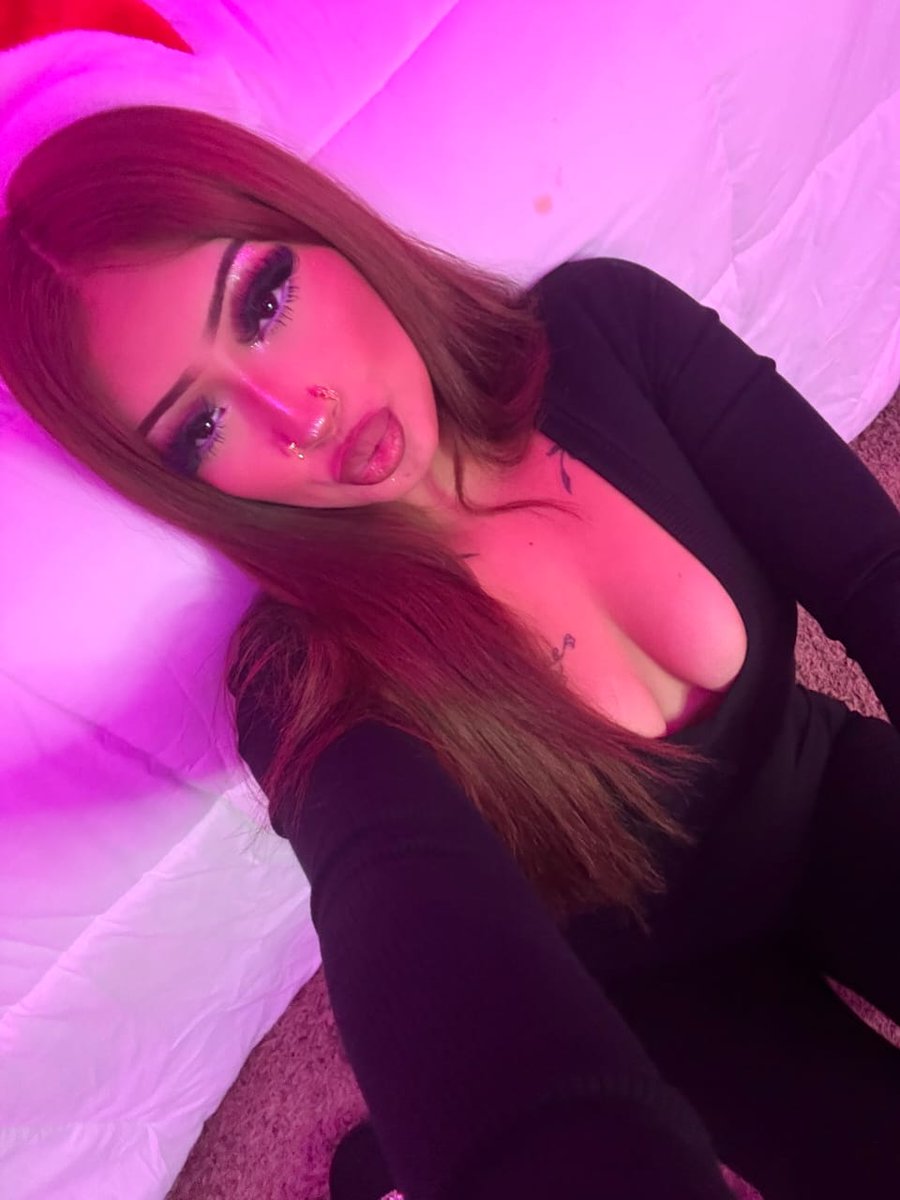 LATINA BABY💗🍆 tweet media