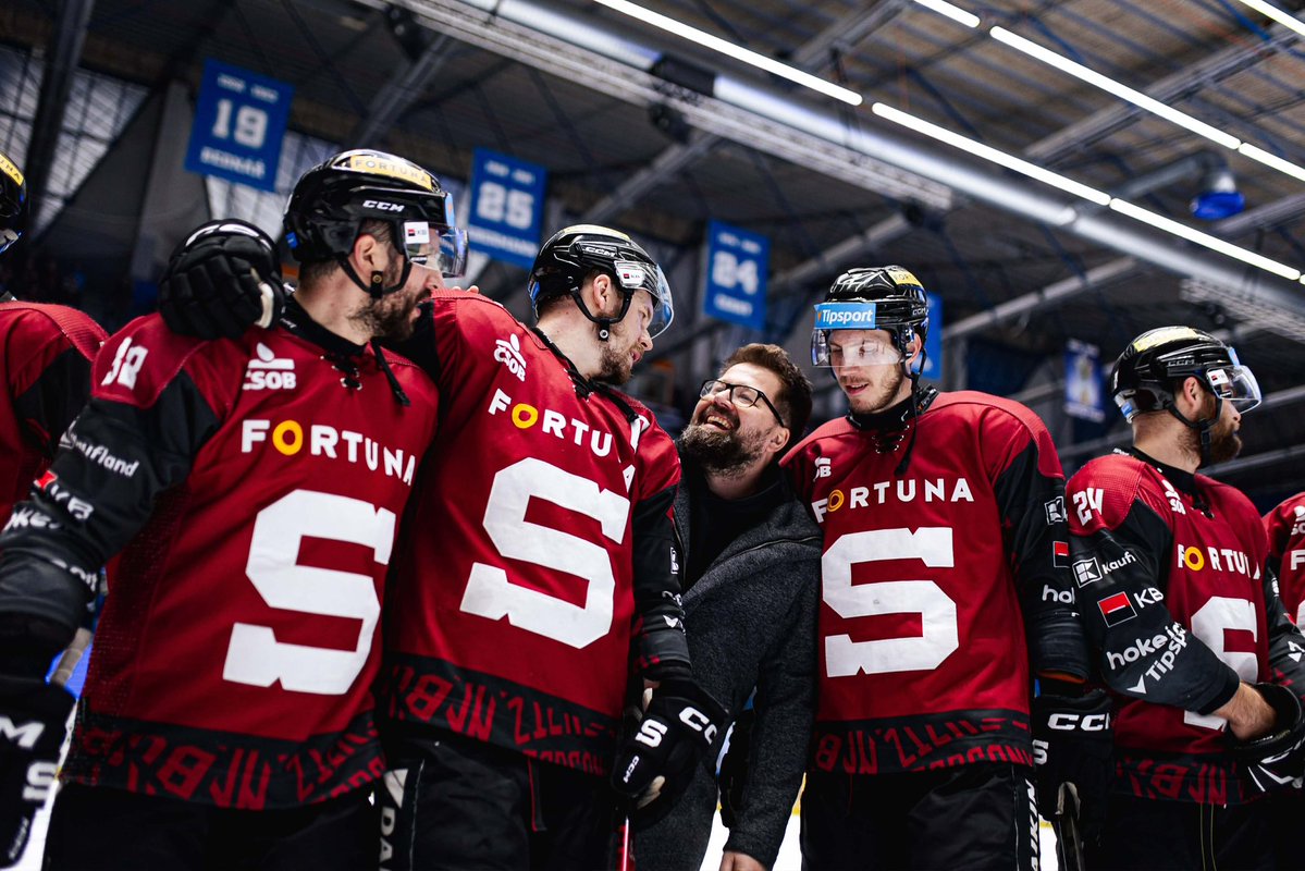 🖕🏻GAME7️⃣👻

💙💛❤️