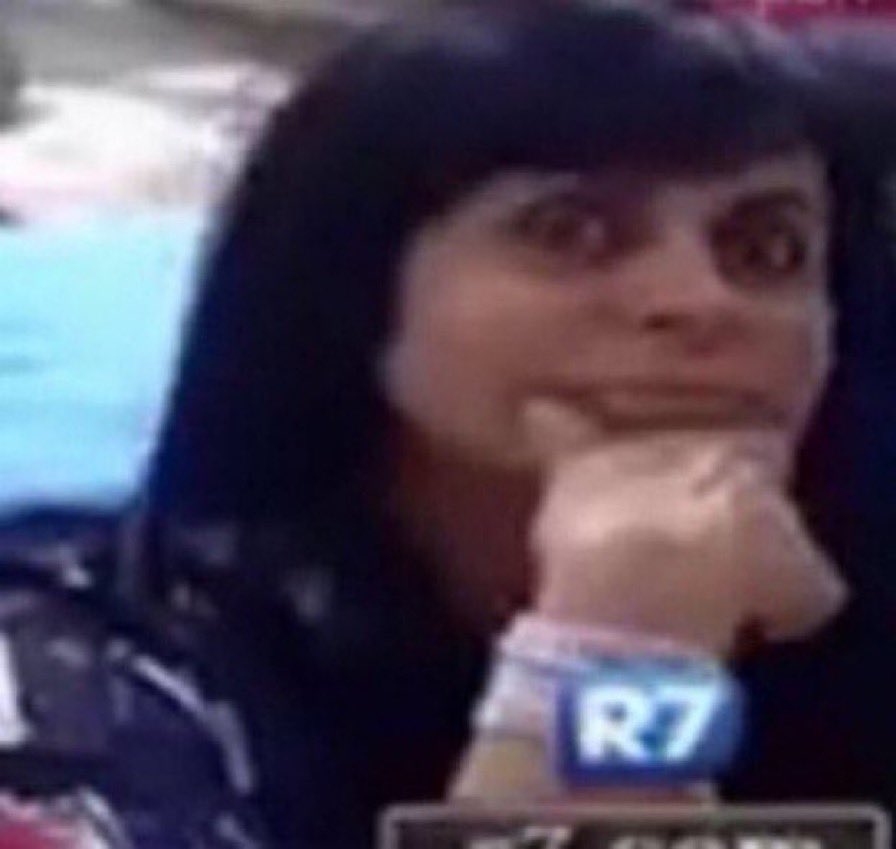 site tania tweet media