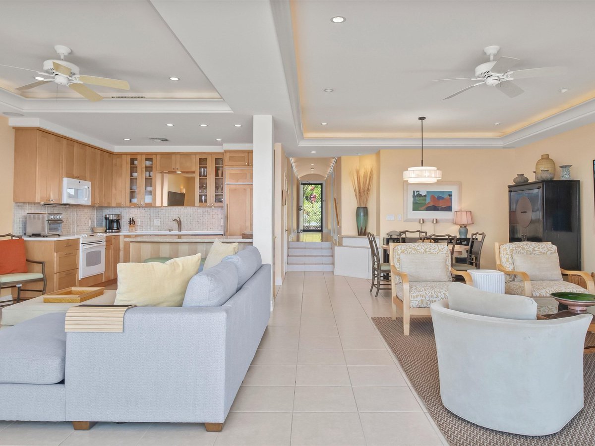 Hawaiʻi Life tweet media