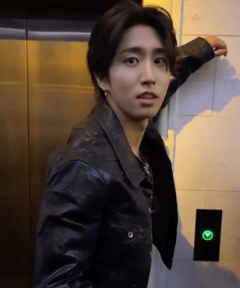 daisy ‧₊˚❀༉‧₊˚. tweet media