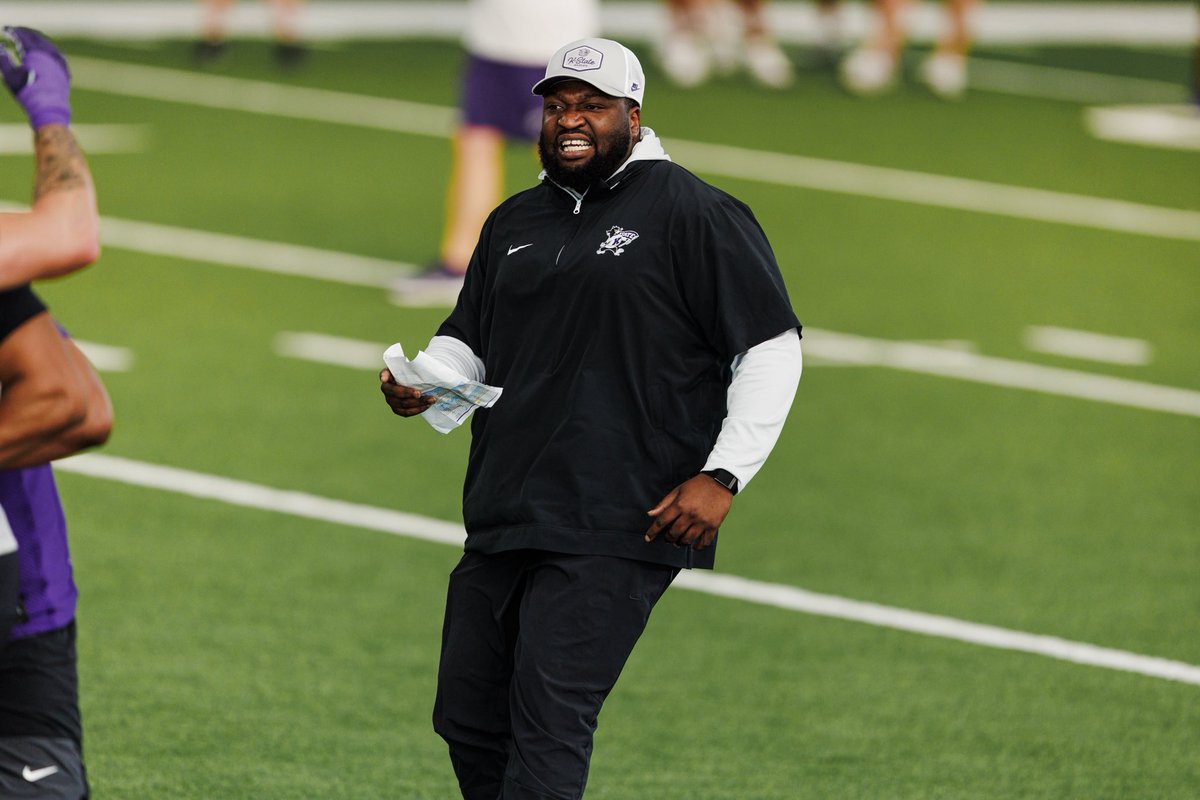 Coach Meech tweet media