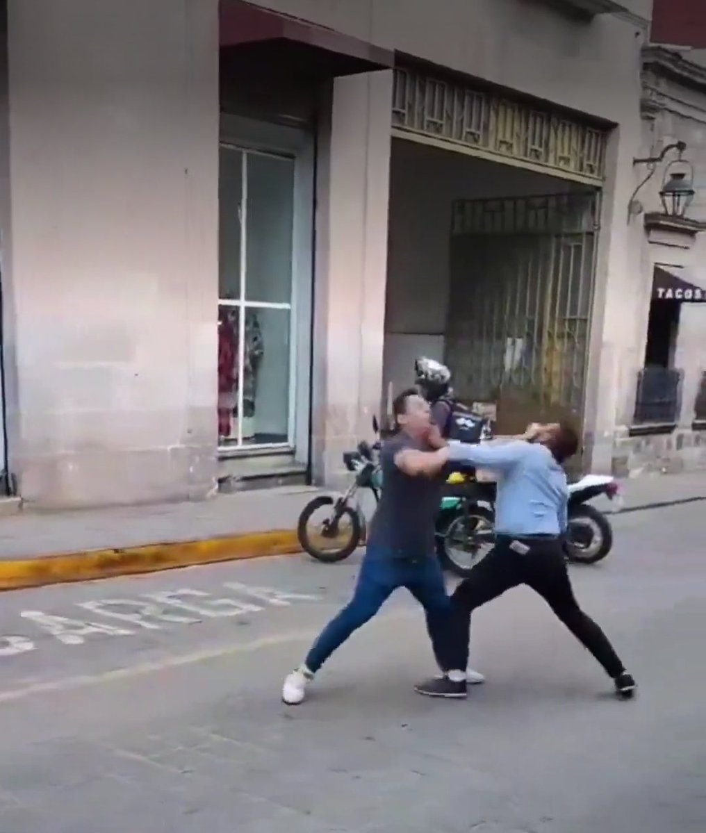 Falcón punch tweet media