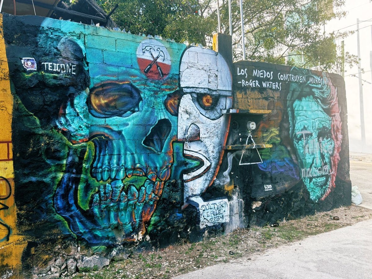 New_World2005's tweet photo. Les peurs construisent des murs.
#PlayaDelCarmen https://t.co/cViqMQOZBU