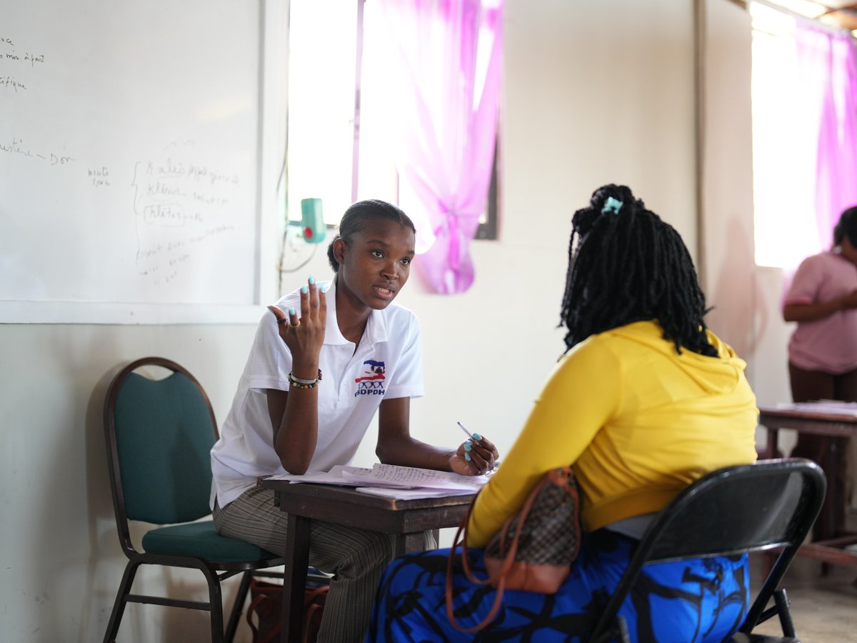 LumikaPicture's tweet photo. À Delmas, dans un contexte où l’accès aux soins reste difficile pour de nombreuses familles en Haïti, des actions concrètes continuent de faire la différence.

Grâce à une clinique mobile organisée par OK Santé, des dizaines de personnes ont pu bénéficier gratuitement de :
– consultations médicales
– dépistage et traitement de la malnutrition chez les enfants de moins de 5 ans
– kits d’hygiène
– suppléments nutritionnels pour les enfants et les femmes enceintes

Dans un contexte humanitaire marqué par des besoins importants, ces interventions de proximité permettent d’apporter un soutien direct aux communautés.
#OKSante #SanteCommunautaire #Delmas #Haiti
