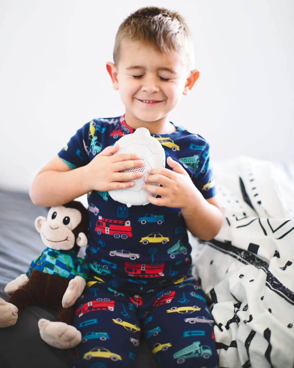 "Start to think about your day and what you are most thankful for in this very moment." This line from our Gratitude meditation teaches kids to pause and notice the good, even on hard days. When gratitude becomes habit, they find balance, recognize kindness, and carry hope 🤍