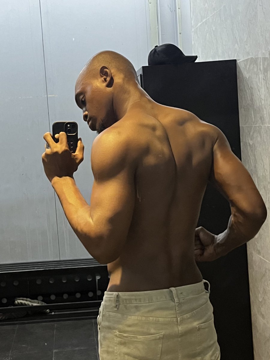 Mr. Leprechaun tweet media