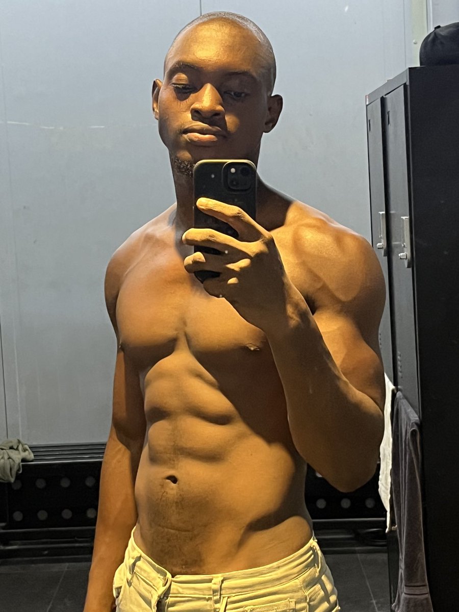 Mr. Leprechaun tweet media