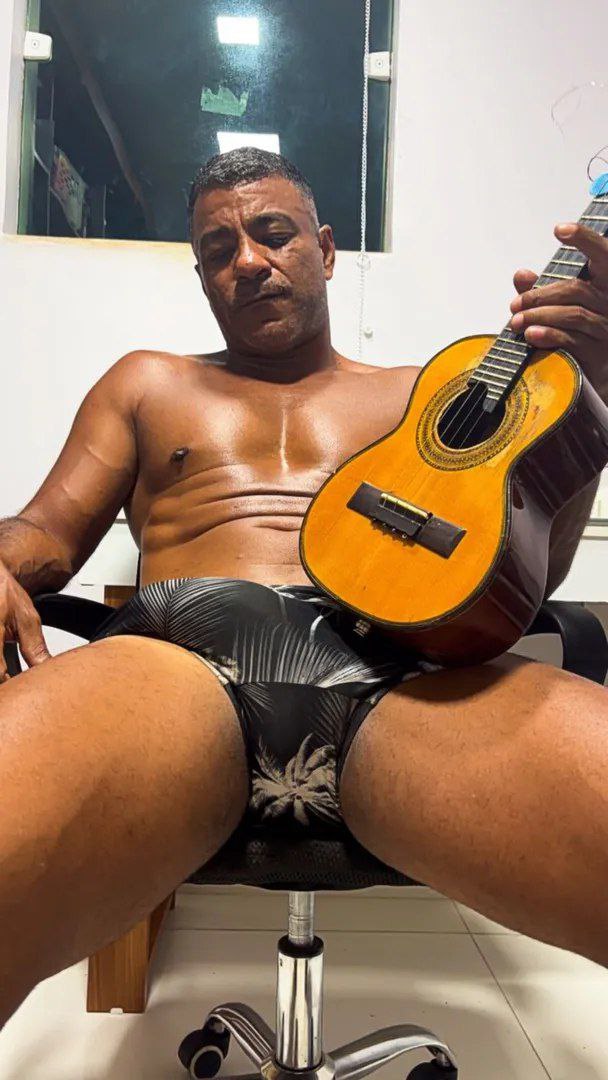 Fábio Santos tweet media